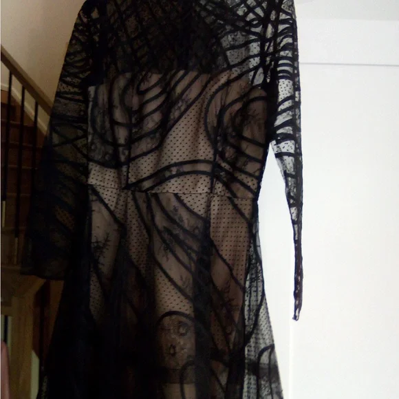 Oscar de la Renta Black and Tan Sleeveless Cocktail Gown